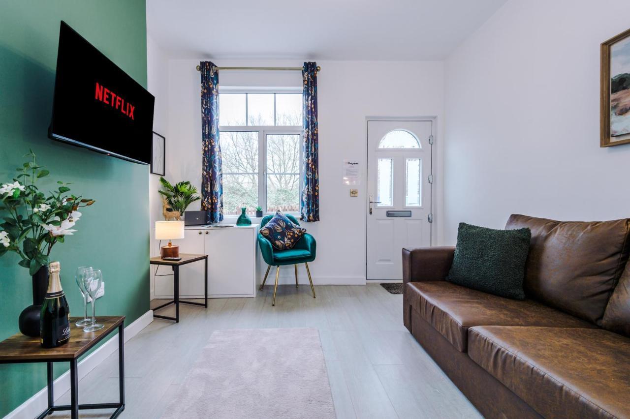 Stunning 3-Bed Nantwich Home: Ideal Group Getaway Exterior photo