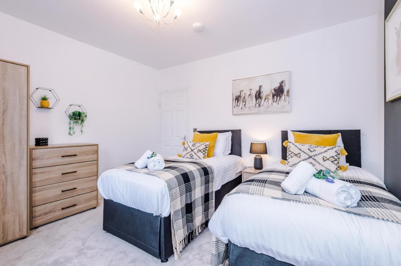 Stunning 3-Bed Nantwich Home: Ideal Group Getaway Exterior photo