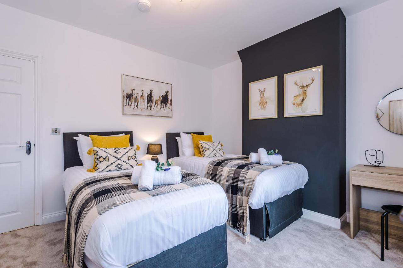 Stunning 3-Bed Nantwich Home: Ideal Group Getaway Exterior photo
