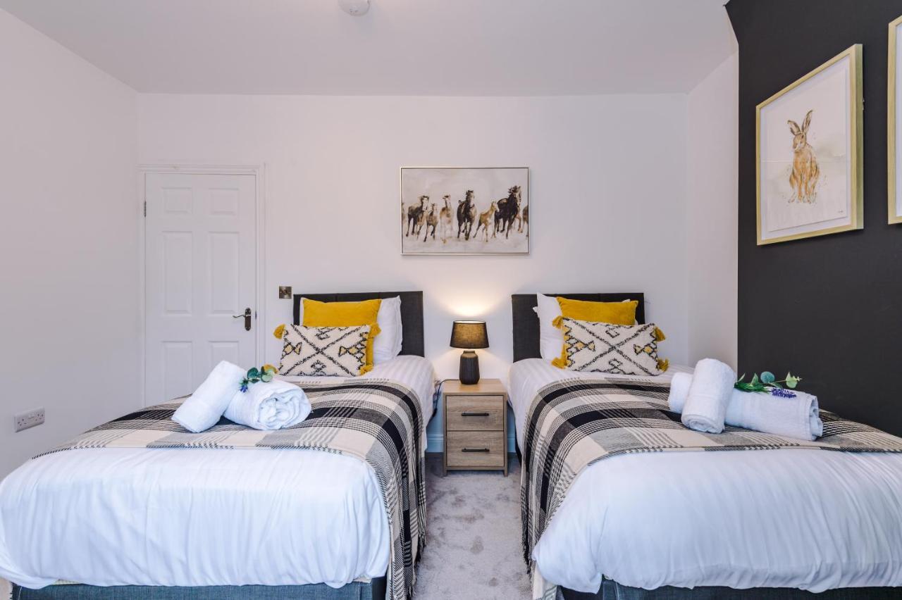Stunning 3-Bed Nantwich Home: Ideal Group Getaway Exterior photo
